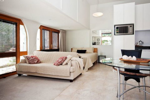 The Circle Retreat Studio - Accommodation BNB 2