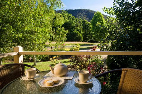 Autumn Abode Cottages - Accommodation BNB 9