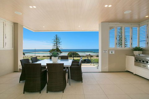 Oceans 74 - An Elite Holiday Home - Accommodation BNB 27