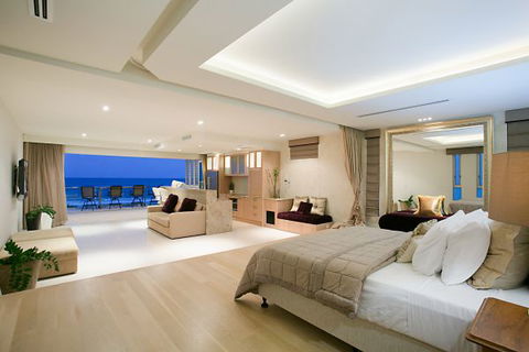 Oceans 74 - An Elite Holiday Home - Accommodation BNB 30