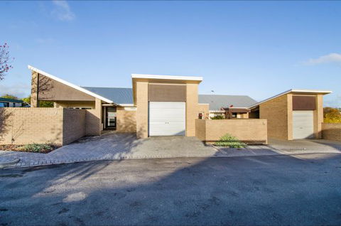 Mount Gambier Accommodation - Accommodation BNB 9