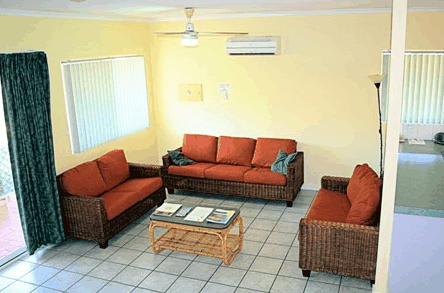 Cable Beachside Villas - Accommodation BNB 4