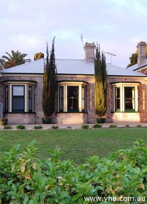Lakeside Manor Yha - Accommodation BNB 1