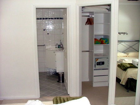 Tasman Beachside Apartments - Accommodation BNB 1