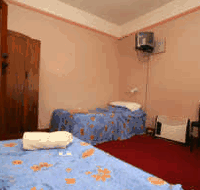 Globe Hotel - Accommodation BNB