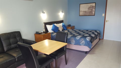 Sandstock Motor Inn - Accommodation BNB 3