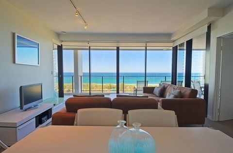 Ultra Broadbeach - Accommodation BNB 3