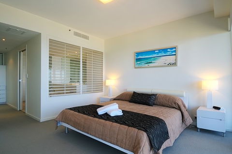 Ultra Broadbeach - Accommodation BNB 4