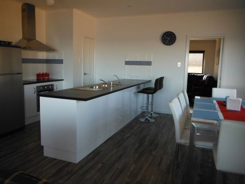 Coastal Getaway - Accommodation BNB 2