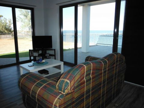 Coastal Getaway - Accommodation BNB 3
