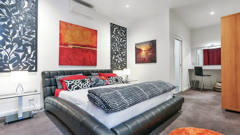 Barossa White House: The West Wing - Accommodation BNB 0