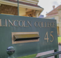 Lincoln College - Accommodation BNB