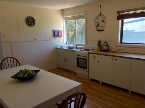 Mel Jays In Kingscote - Accommodation BNB 1
