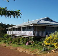 Blue House Bed and Breakfast - Accommodation BNB
