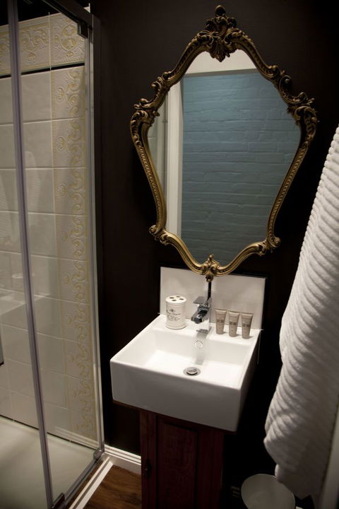 Chiltern Cottage And Indigo Suite - Accommodation BNB 1