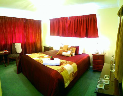 Grovely House Bed And Breakfast - Accommodation BNB 7