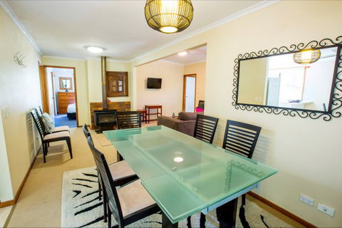 Granite Belt Brewery Retreat - Accommodation BNB 3