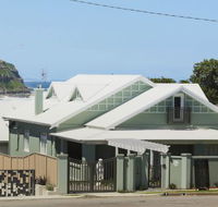 Merewether Beach House B and B - Accommodation BNB