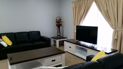 Numurkah Self Contained Apartments - Accommodation BNB 4