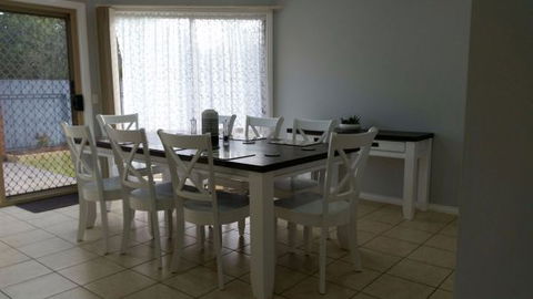 Numurkah Self Contained Apartments - Accommodation BNB 6