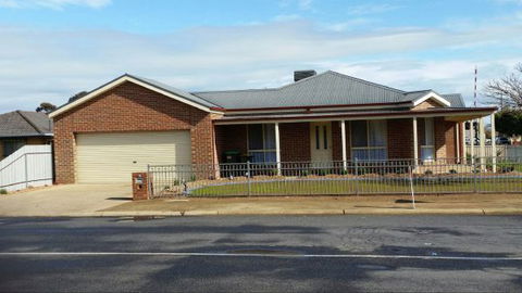Numurkah Apartments - The Miekleljohn - Accommodation BNB 3