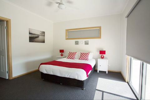RED FIN Part Of BLUE FIN HOLIDAY HOMES - Accommodation BNB 3