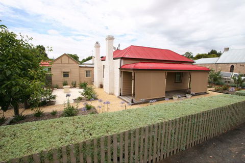 Shurdingtons Cottage - Accommodation BNB 6