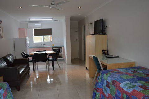 The Rover Holiday Units/Motel - Accommodation BNB 1