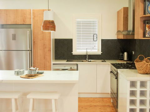 The Milton Bungalow - Accommodation BNB 5