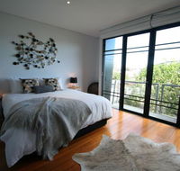 Two Five Zero / Richmond - Accommodation BNB