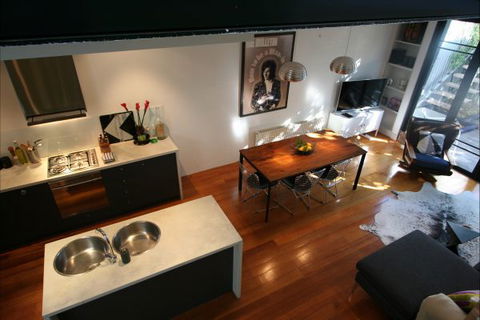 Two Five Zero / Richmond - Accommodation BNB 3