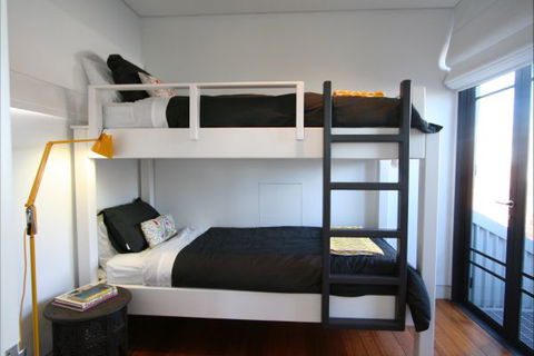 Two Five Zero / Richmond - Accommodation BNB 6