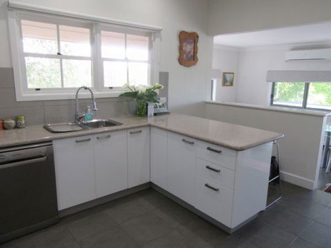 Valley View Cottage - Accommodation BNB 1