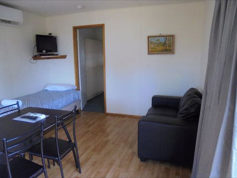 Wagga Wagga Tourist Park - Accommodation BNB 8