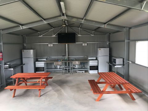 Waikerie Holiday Park - Accommodation BNB 2