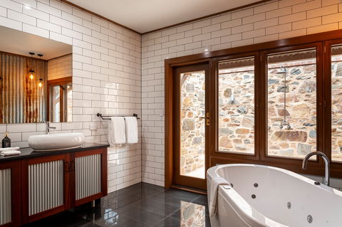 Angaston Saleyards - Auction Shed - Accommodation BNB 2