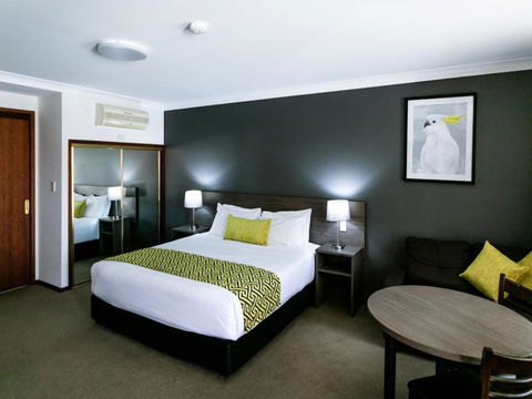 Best Western Plus Ambassador Orange - Accommodation BNB 0