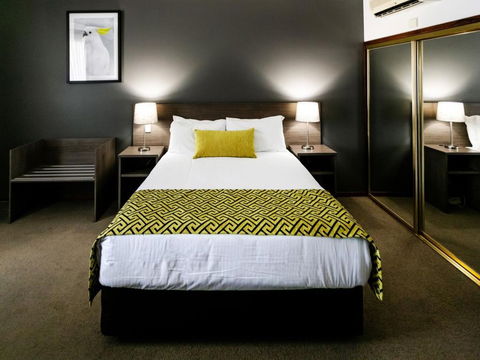 Best Western Plus Ambassador Orange - Accommodation BNB 6