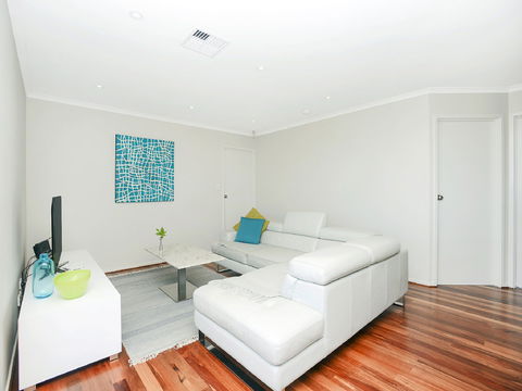 Bluff Retreat - 17 Davies Street - Accommodation BNB 2