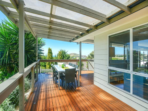 Bluff Retreat - 17 Davies Street - Accommodation BNB 8
