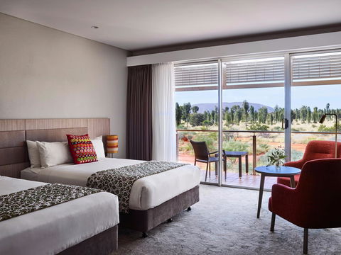 Desert Gardens Hotel - Accommodation BNB 2