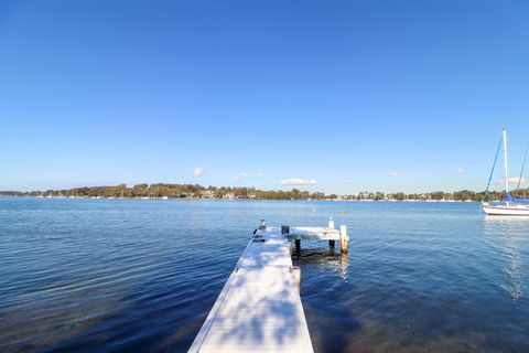 El Lago Jetty - Accommodation BNB 9