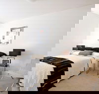 Executive Furnished Apartment Crows Nest - Accommodation BNB