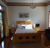 Le Piaf on Treasure Bed and Breakfast - Accommodation BNB