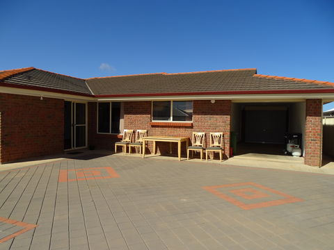 Marina Pathway - Accommodation BNB 1