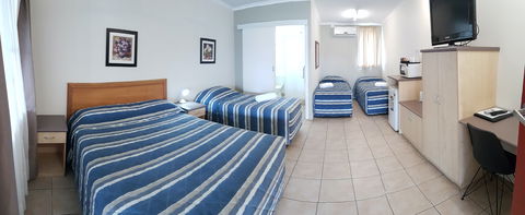 Tropic Coast Motel - Accommodation BNB 7