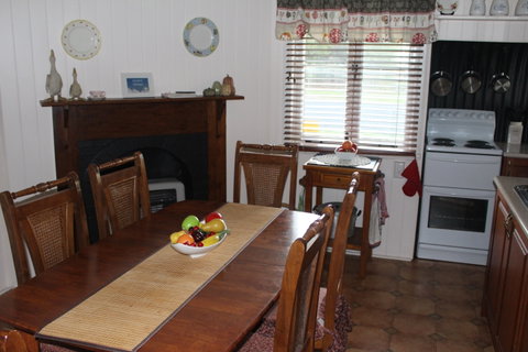 Dillons Cottage Stanthorpe - Accommodation BNB 3
