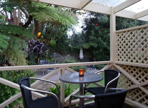 Edge Of The Forest Motel And Cottage - Accommodation BNB 2