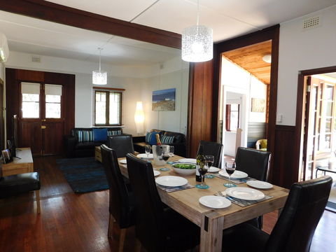 Edge Of The Forest Motel And Cottage - Accommodation BNB 7