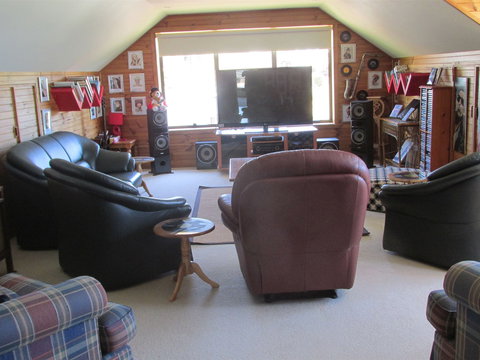 High On Penguin - Accommodation BNB 7